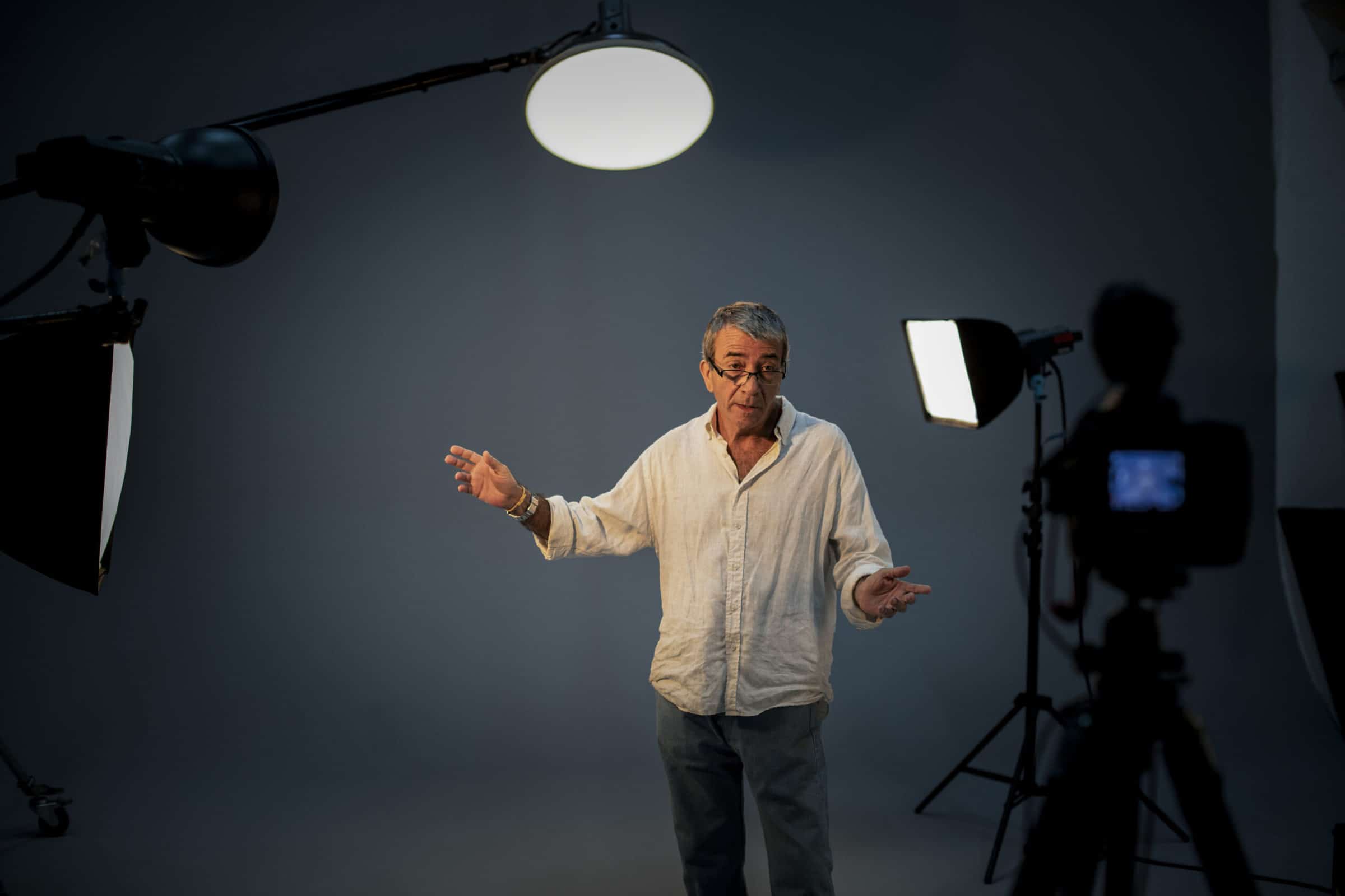 How to Become a Professional Actor